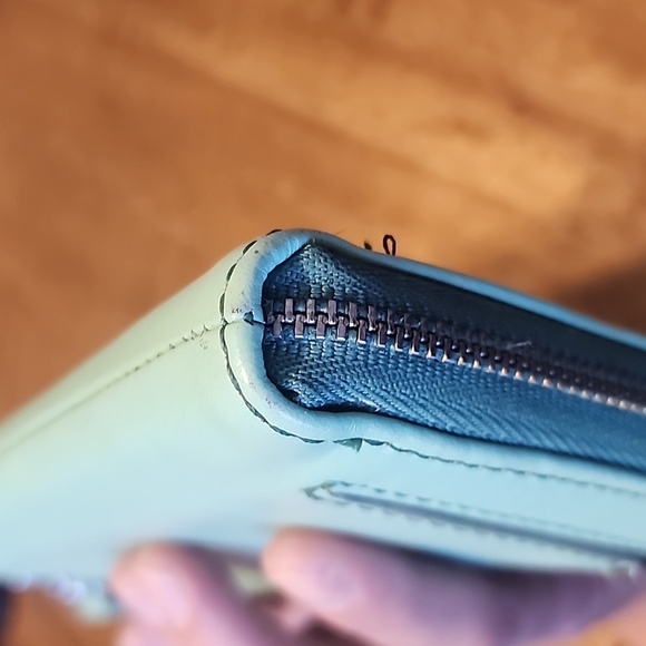 Fossil Mint Green wristlet - Picture 8 of 16